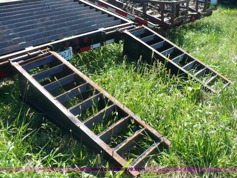 image for item A4869 2005 Parker flatbed trailer