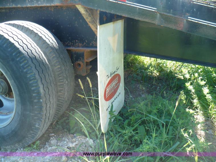 image for item A4869 2005 Parker flatbed trailer