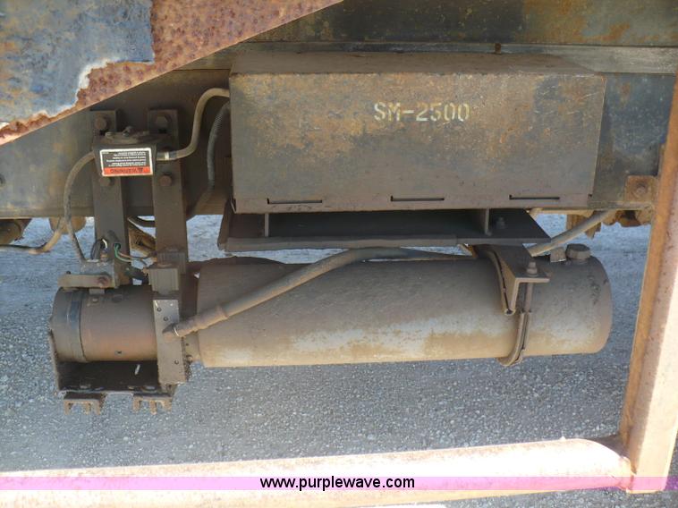 image for item A4870 1995 International 4900 dump truck with boom