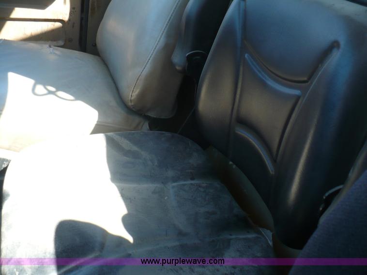 image for item A4870 1995 International 4900 dump truck with boom