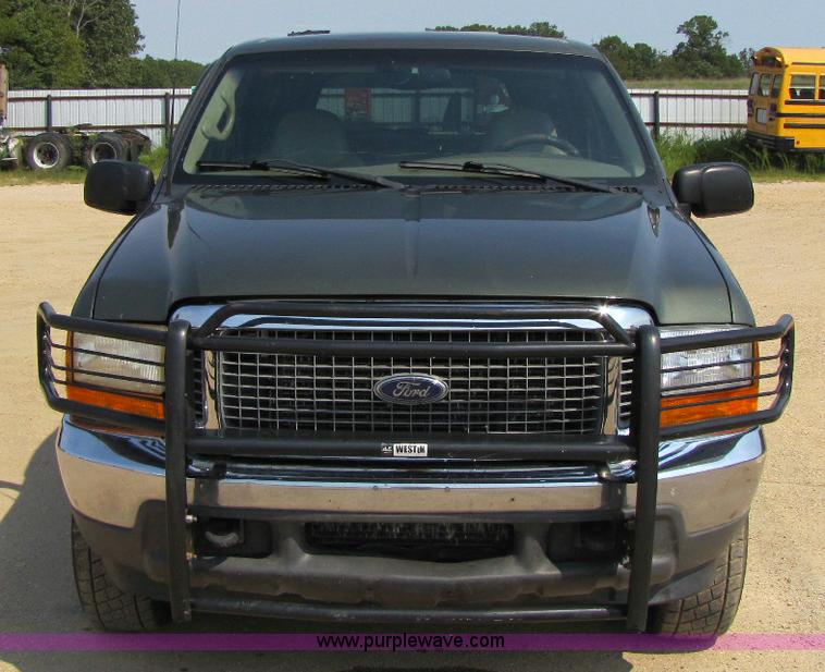 image for item A5045 2000 Ford Excursion Limited SUV