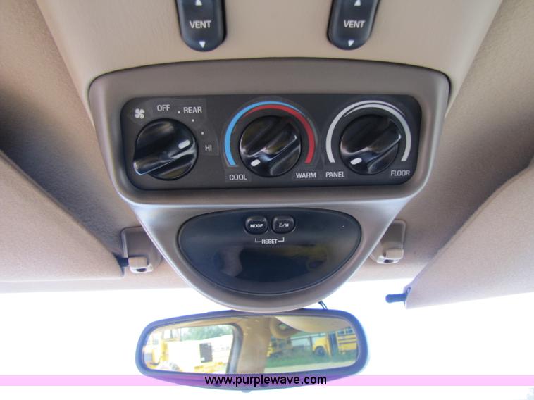 image for item A5045 2000 Ford Excursion Limited SUV