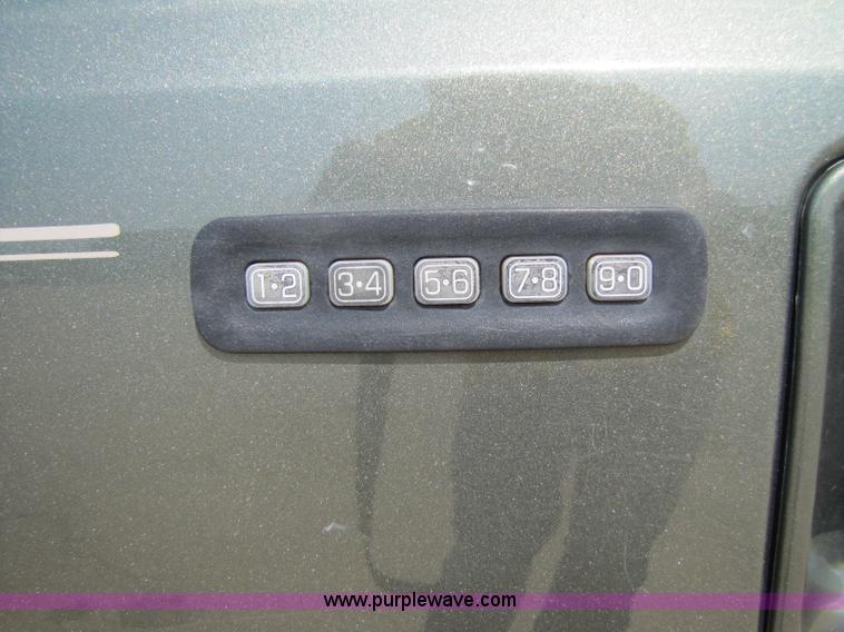 image for item A5045 2000 Ford Excursion Limited SUV