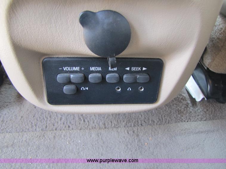 image for item A5045 2000 Ford Excursion Limited SUV