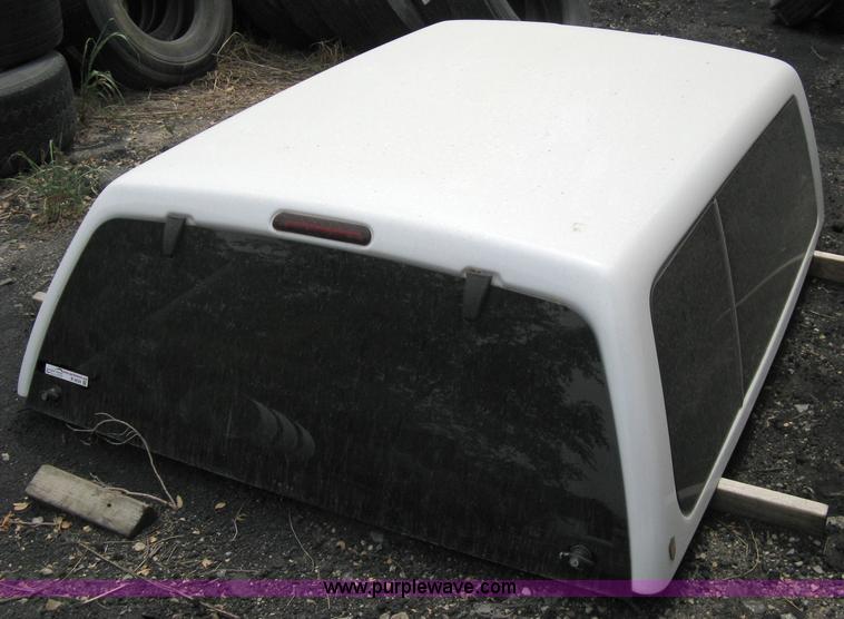 image for item B9533 Fiberglass pickup topper
