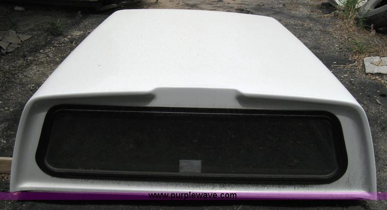 image for item B9533 Fiberglass pickup topper