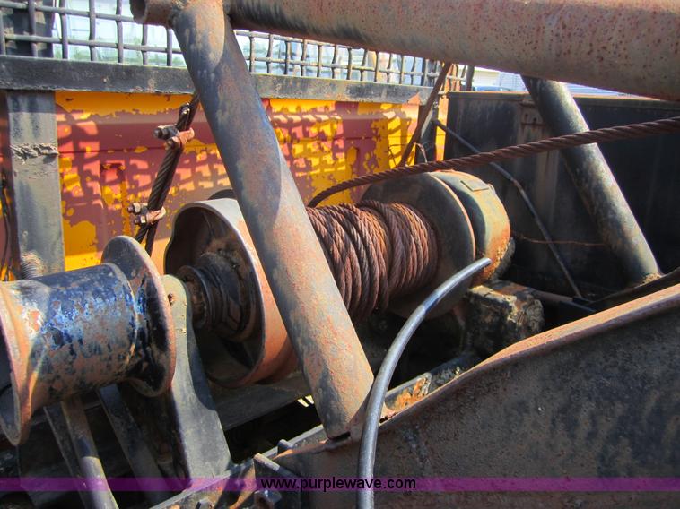 image for item C5004 1969 Ford F600 winch truck