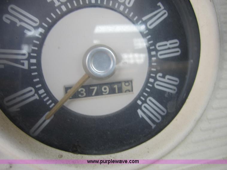 image for item C5004 1969 Ford F600 winch truck