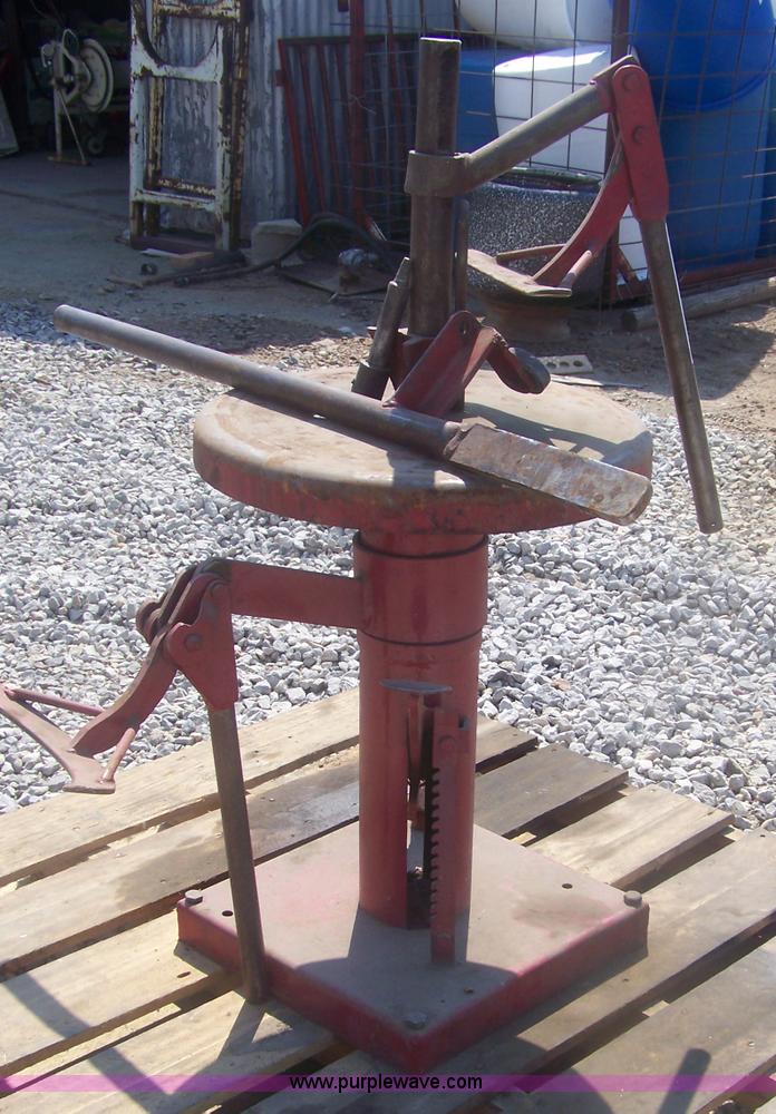 Manual tire changer in Great Bend, KS Item C9377 sold Purple Wave