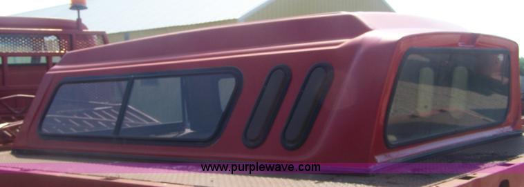 image for item C9381 Genbury fiberglass pickup topper