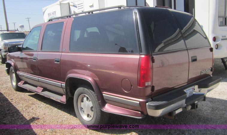 image for item C9808 1997 Chevrolet Suburban C1500 SUV