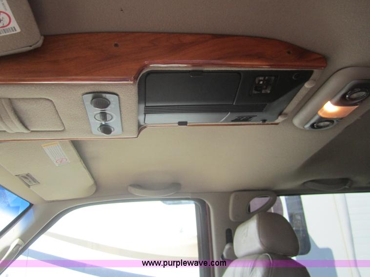 image for item C9808 1997 Chevrolet Suburban C1500 SUV