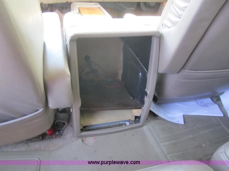 image for item C9808 1997 Chevrolet Suburban C1500 SUV