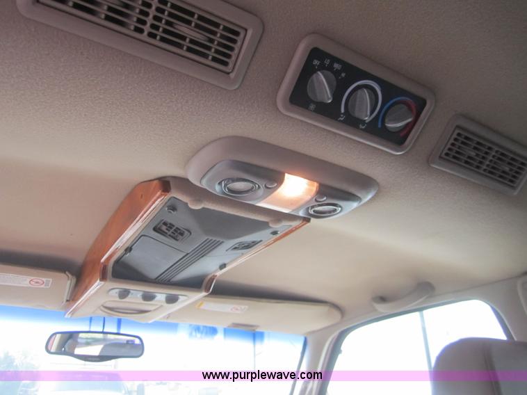 image for item C9808 1997 Chevrolet Suburban C1500 SUV