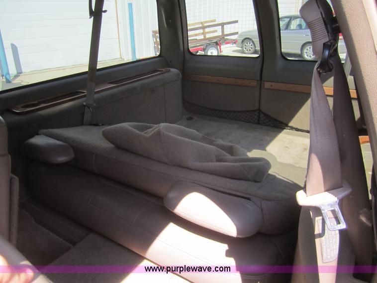 image for item C9808 1997 Chevrolet Suburban C1500 SUV