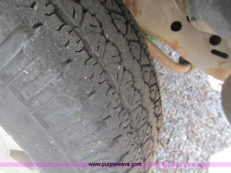 image for item C9808 1997 Chevrolet Suburban C1500 SUV