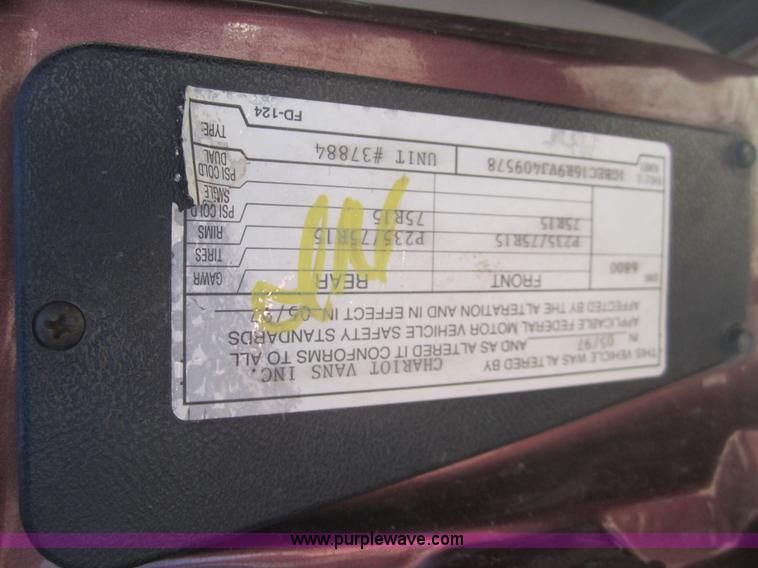 image for item C9808 1997 Chevrolet Suburban C1500 SUV