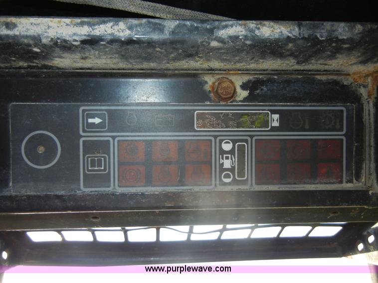 image for item D9735 1995 New Holland LX865 Turbo skid steer