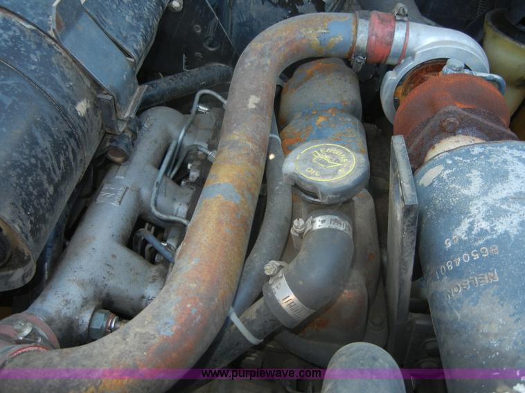 image for item D9735 1995 New Holland LX865 Turbo skid steer