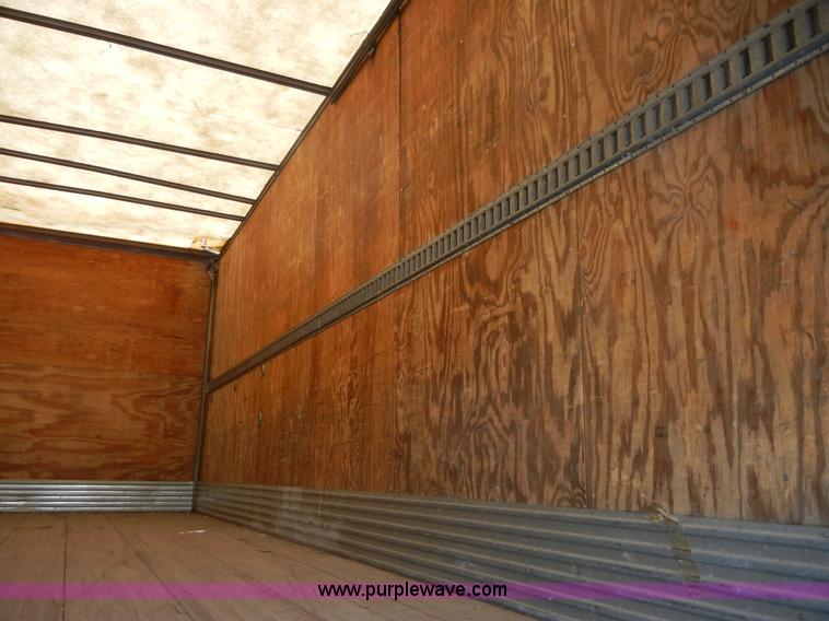 image for item D9797 2000 GMC C6500 box truck