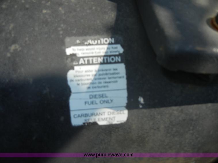 image for item D9797 2000 GMC C6500 box truck