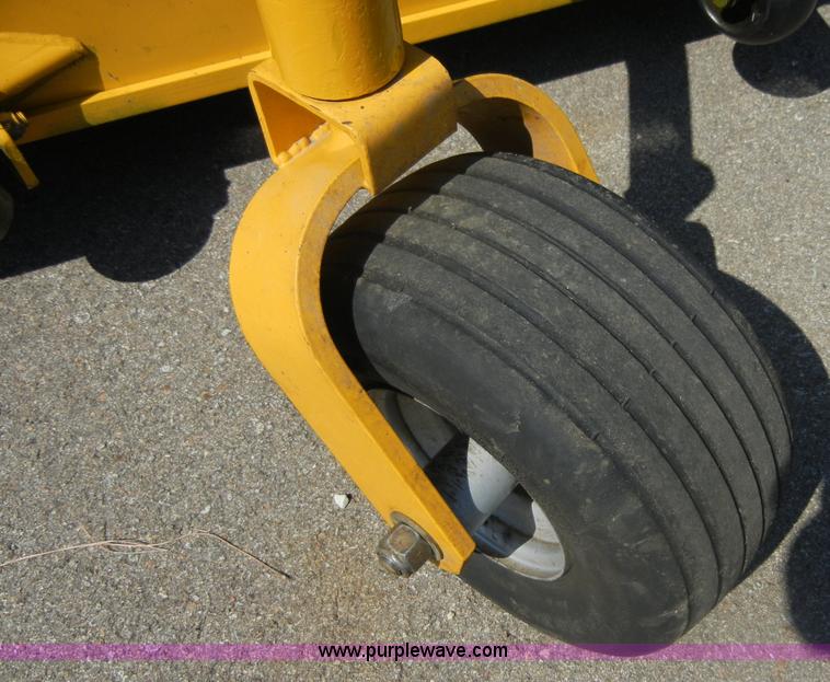 image for item D9893 2004 Hustler 2 ZTR mower