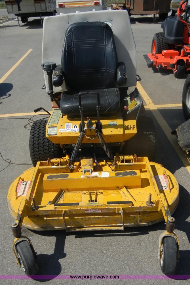 image for item D9894 2000 Walker MTGHS ZTR mower