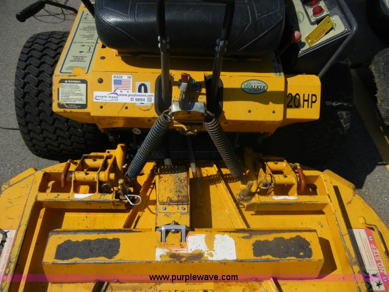 image for item D9894 2000 Walker MTGHS ZTR mower