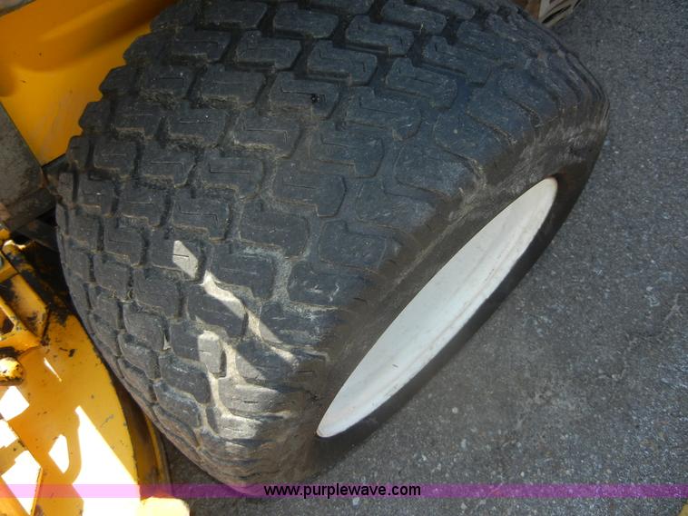 image for item D9894 2000 Walker MTGHS ZTR mower