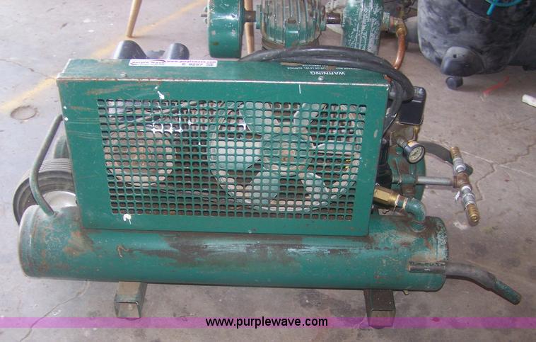 image for item E9257 AEC portable air compressor