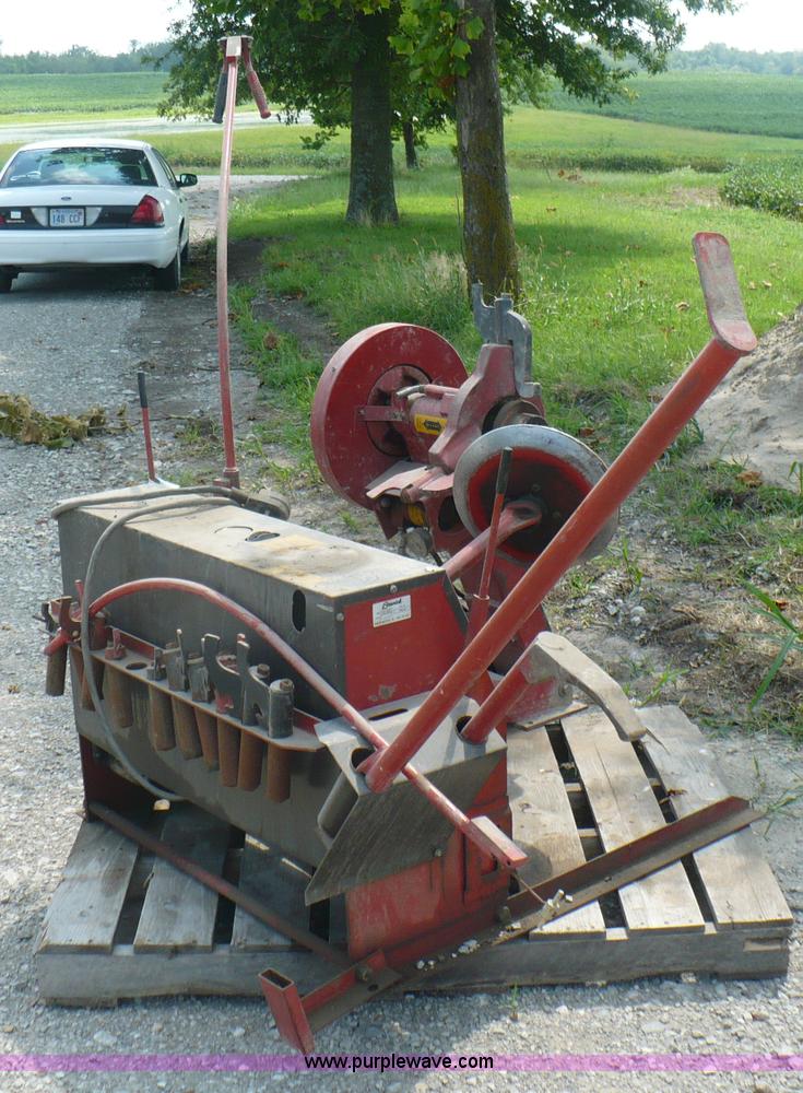 image for item E9501 Branick truck tire changer