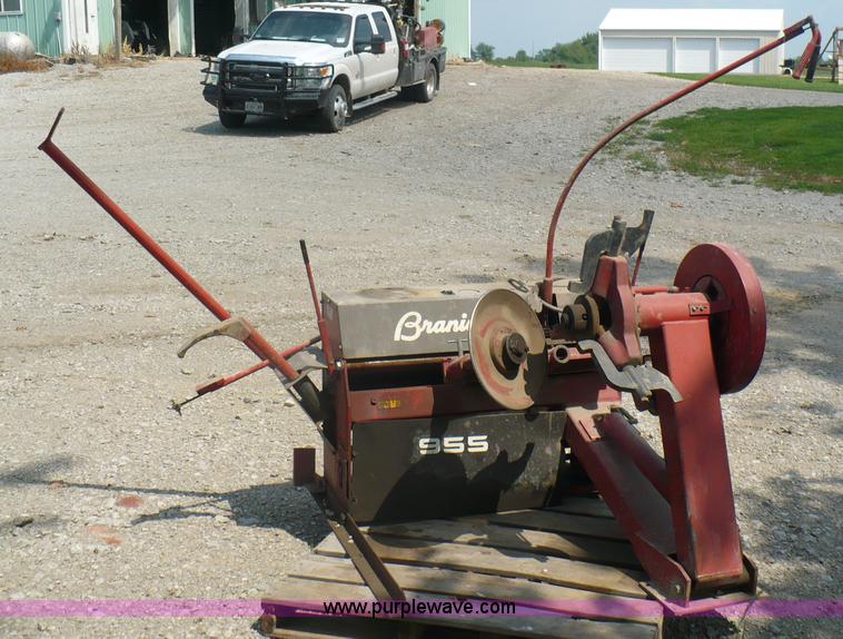 image for item E9501 Branick truck tire changer