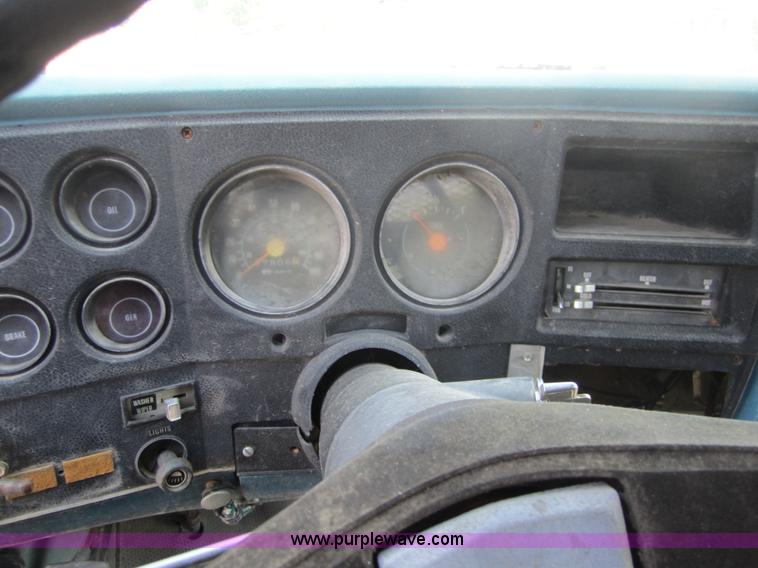 image for item H9754 1977 Chevrolet Scottsdale 20 pickup truck