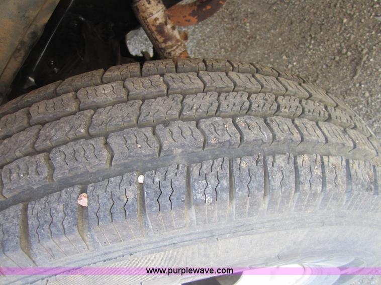 image for item H9755 1984 Chevrolet Scottsdale C30 pickup truck