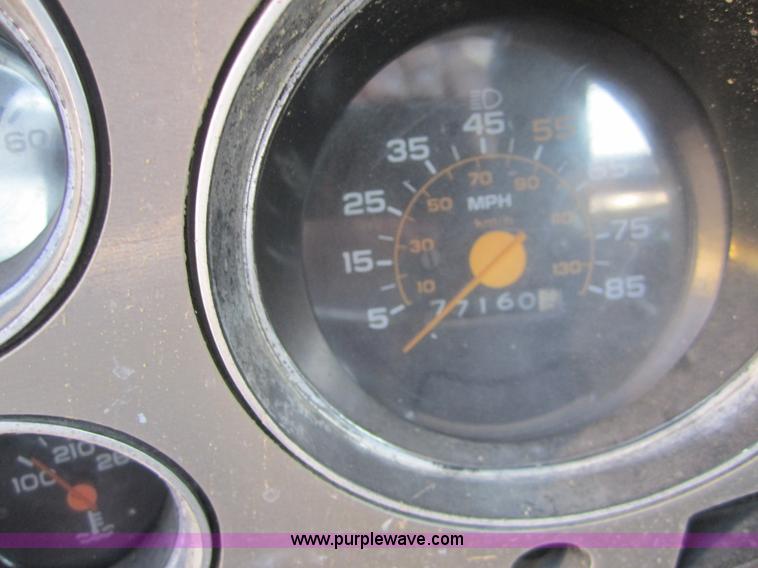 image for item H9755 1984 Chevrolet Scottsdale C30 pickup truck