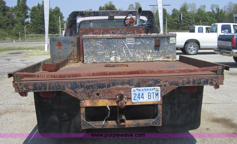 image for item H9756 1981 Ford F350 pickup truck