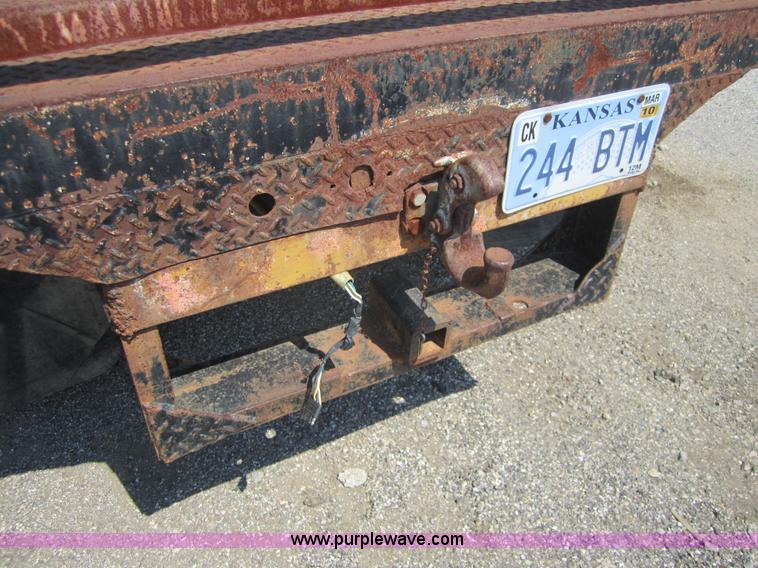 image for item H9756 1981 Ford F350 pickup truck