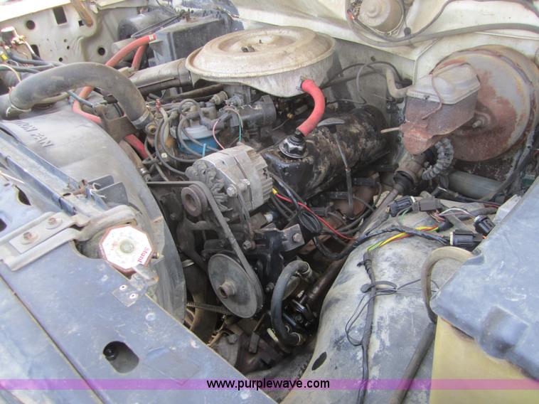 image for item H9756 1981 Ford F350 pickup truck