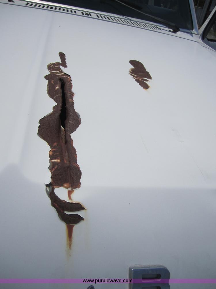 image for item H9756 1981 Ford F350 pickup truck