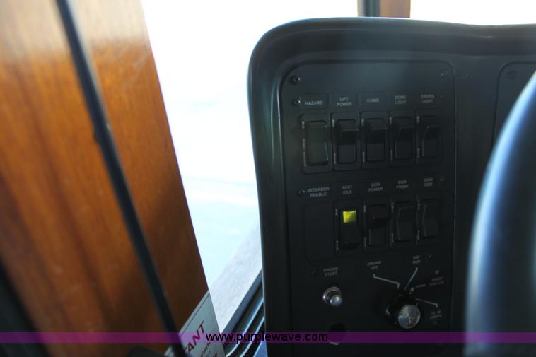 image for item A2732 2001 Chance Coach AH-28 transit bus