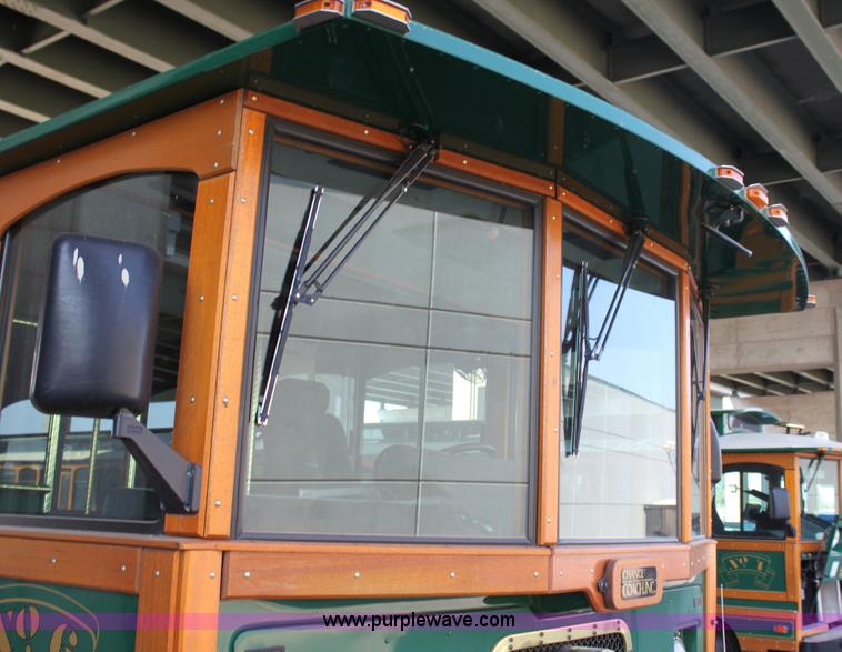 image for item A2732 2001 Chance Coach AH-28 transit bus