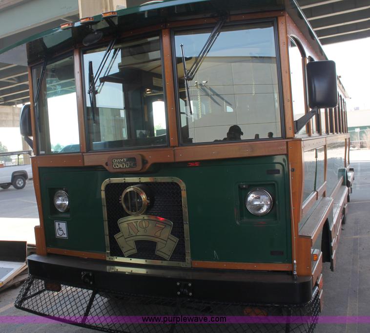 image for item A2733 2001 Chance Coach AH-28 transit bus