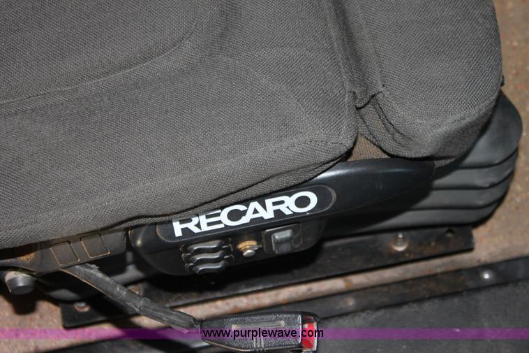 image for item A2733 2001 Chance Coach AH-28 transit bus