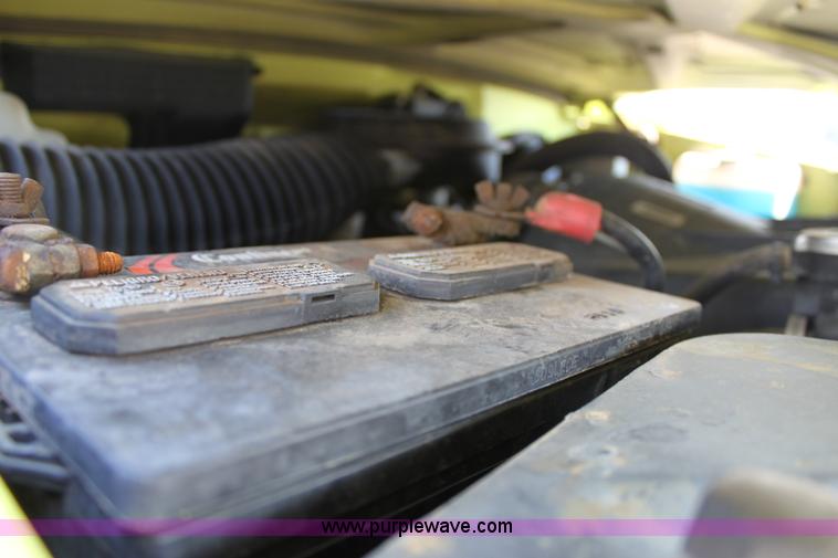 image for item A2734 1990 Chevrolet Cheyenne C1500 pickup truck