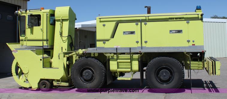 image for item A2735 1995 Kodiak Northwest snow blower