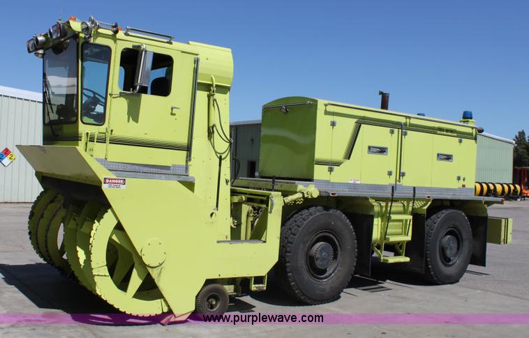 image for item A2735 1995 Kodiak Northwest snow blower