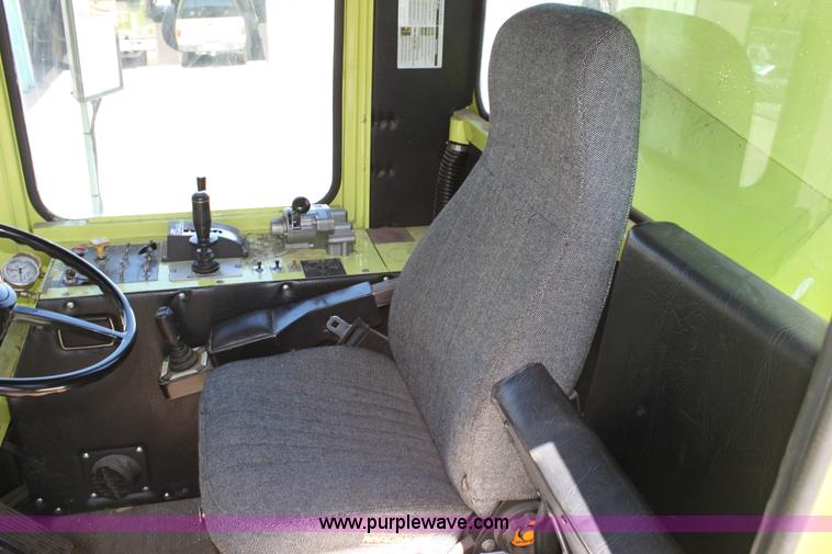 image for item A2735 1995 Kodiak Northwest snow blower