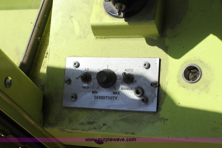 image for item A2735 1995 Kodiak Northwest snow blower