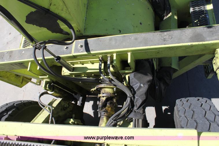 image for item A2735 1995 Kodiak Northwest snow blower