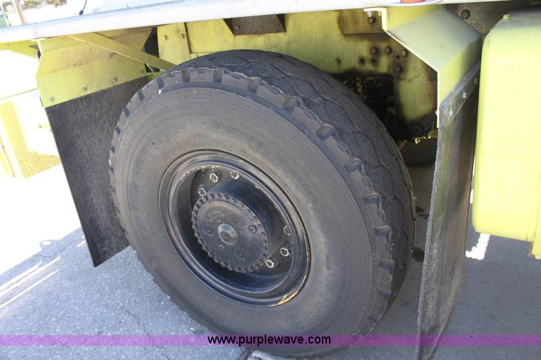 image for item A2735 1995 Kodiak Northwest snow blower